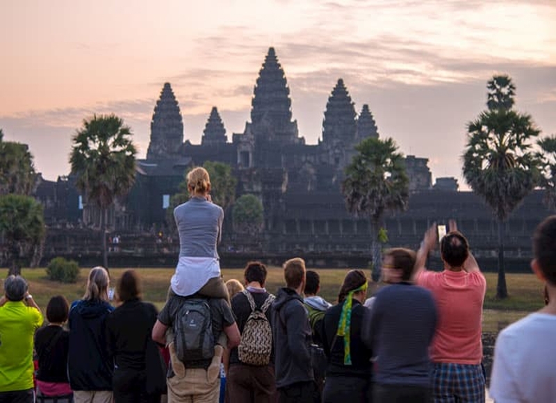 ADB: Cambodia's economy will grow faster thanks to a rebound in tourism
