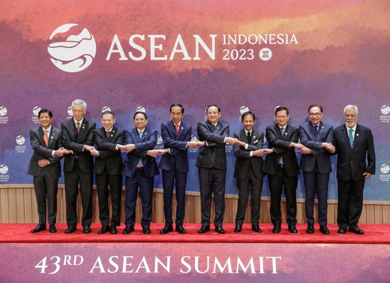 PM eager to boost intra-ASEAN trade
